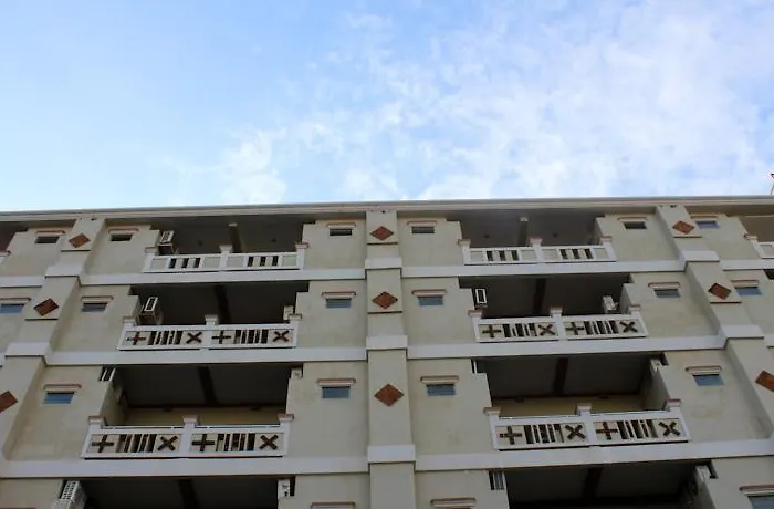 ホテル New Town
